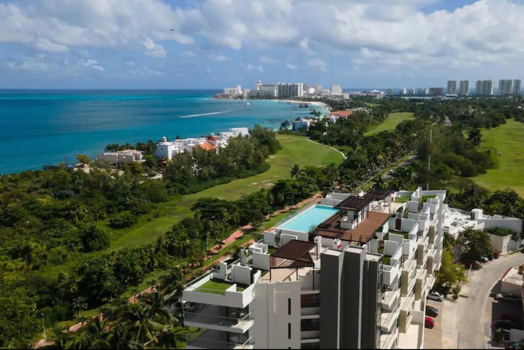Beautiful Room Well Located In The Hotel Zone Of Cancún Exterior foto